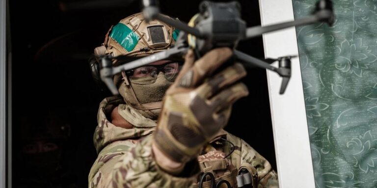 Міноборони сертифікувало першу приватну школу дроноводів
