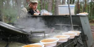 Держоператор тилу почав приховувати ціни і постачальників харчів для ЗСУ