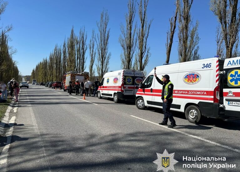На Вінниччині у ДТП постраждали семеро пасажирів автобуса