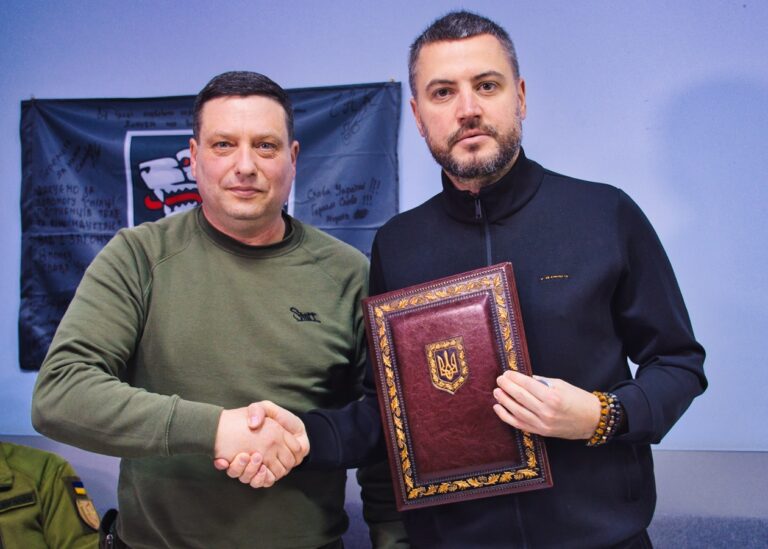 Прес-релізСпілка підприємців теле- та кіноіндустрії підписала меморандум про співпрацю з 1020 зенітним ракетно-артилерійським полком