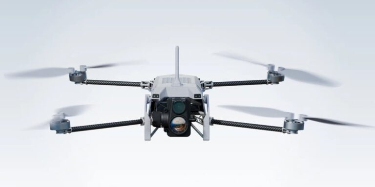Vantage Robotics представила кишеньковий дрон-розвідник