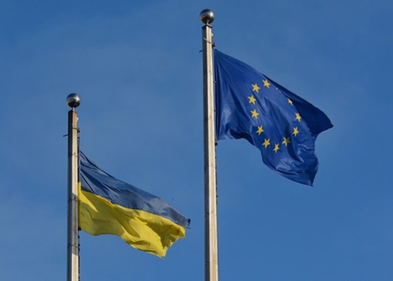 Зеленський привітав українців з Днем Європи