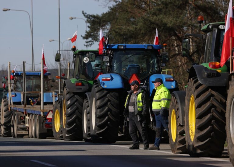 Польські перевізники готують протест на кордоні з Україною