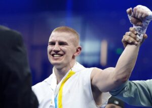 Судді одноголосно віддали перемогу Богачуку в бою з Фоксом