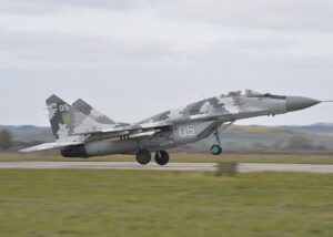 В ЗСУ показали, як пілот МіГ-29 "уполював" Шахед