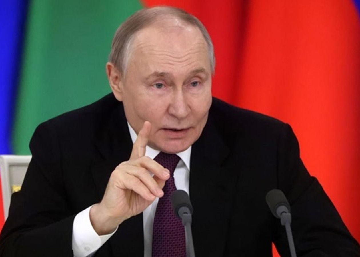 Путін наказав створити "буферну зону" на кордоні