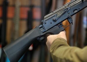 У українців на руках понад сім тисяч легальних стволів - МВС