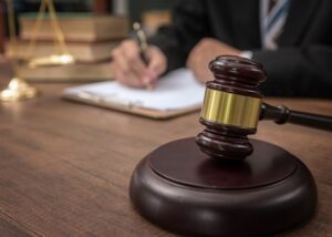 Посадовця Федерації профспілок ув’язнили за спробу підкупу судді