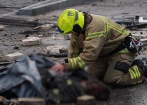 Удар по Києву: загинули троє рятувальників
