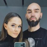 Саніна відповіла на звинувачення, що чоловік живе за кордоном