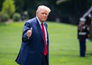 Трамп задекларував дохід у сотні мільйонів доларів