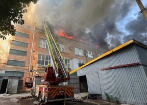 У Рівному спалахнула велика пожежа