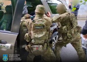 Обіцяв "вирішити" питанні з ТЦК: на Хмельниччині затримали ексвійськового