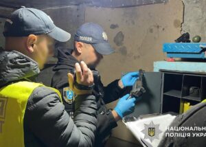 Вилучення зброї: обшуки провели по всій Україні