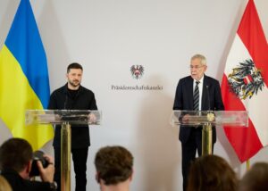 Австрія допоможе повернути викрадених Росією дітей