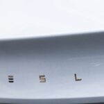 Tesla очолила рейтинг вживаних авто в Україні