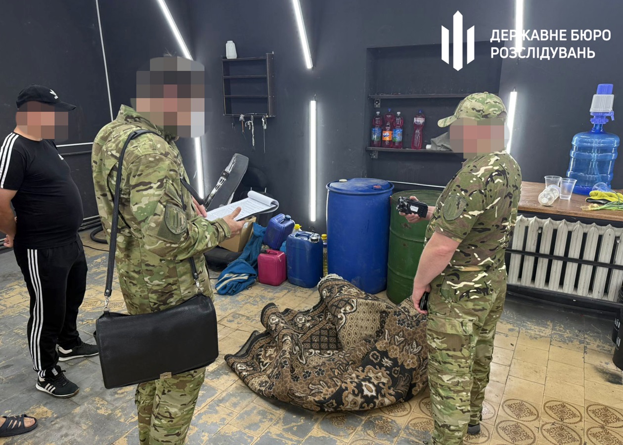 На Франківщині викрили військових на розкраданні пального