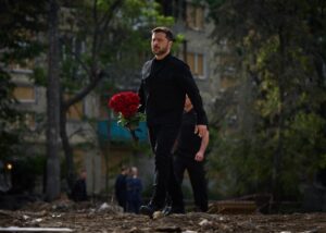 Атака на Київ: Зеленський вшанував пам'ять жертв