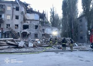 Удар по будинку в Краматорську: число жертв росте