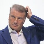 Голова Сбєрбанку попередив про складні часи в російській економіці