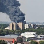 В Ростові на складі спалахнула величезна пожежа