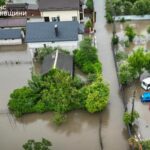Із затоплених будинків біля Львава врятували вісьмох людей