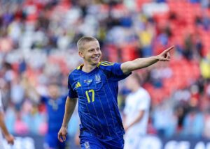 Названо можливий новий клуб для українського захисника
