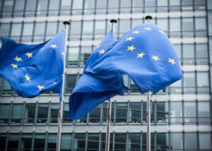 ЄС готує відповідь на 30% мита Трампа - ЗМІ