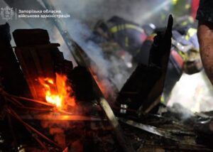 Запоріжжя масовано атакували БПЛА: виникли пожежі, є поранений