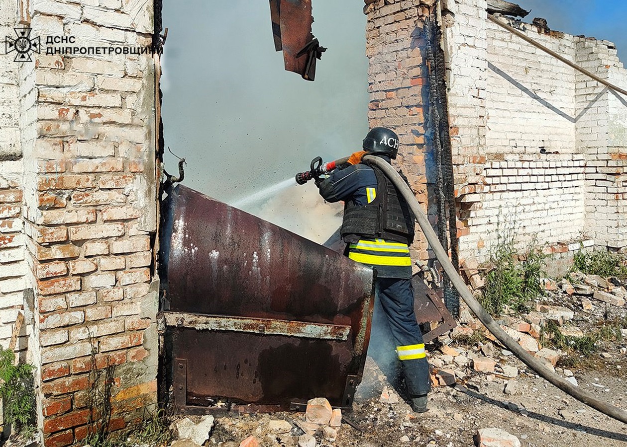 РФ атакувала Дніпропетровщину ракетою, є постраждалі