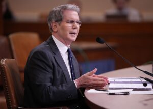 США пригрозили Китаю введенням 100% мита через закупівлю російської нафти