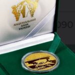 НБУ продає золоті 100 грн з унікальним дизайном