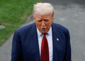 Трамп: Атомні субмарини вже ближче до Росії