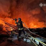Росіяни атакували дронами Дніпропетровщину: виникли пожежі