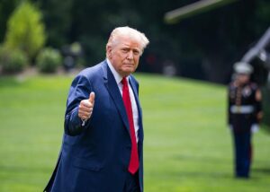 Трамп заявив, що "поїде в Росію"