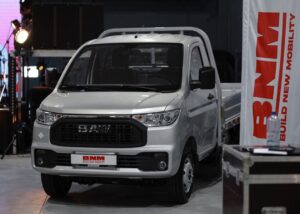 В Росії зупинився черговий автозавод через обвал продажів