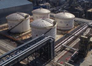 Росія вдарила по нафтобазі SOCAR на Одещині - ЗМІ