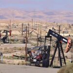 Нафта дешевшає на тлі переговорів щодо України