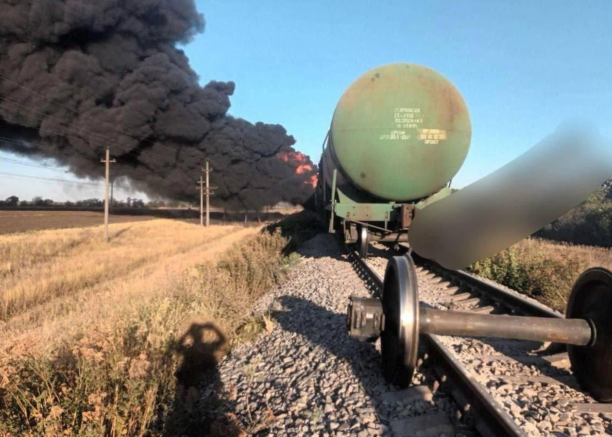 З'явились кадри знищення поїзду РФ на Запоріжжі